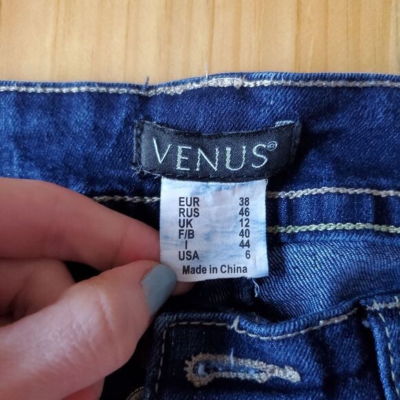 VENUS Denim Bermuda Shorts Women's Size 6 - Picture 4 of 4